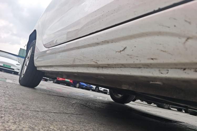 Used Roewe Clever 2022 311km QiQi BoBo Edition Right Side Sill