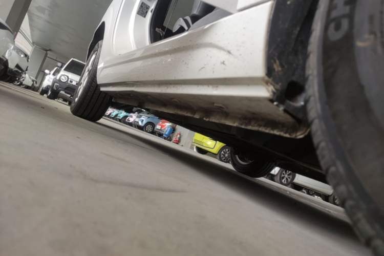 Used Roewe Clever 2022 311km QiQi BoBo Edition Right Side Sill