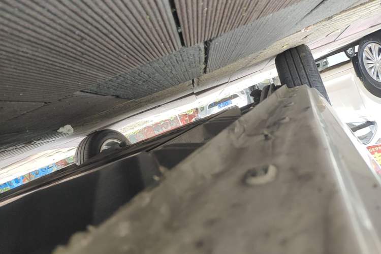 Used Roewe Clever 2022 311km QiQi BoBo Edition Right Side Sill