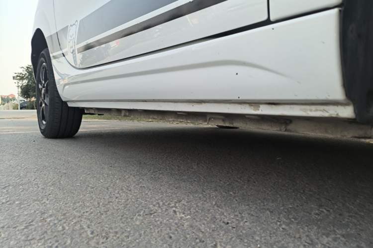 Used Roewe Clever 2022 311km QiQi BoBo Edition Right Side Sill