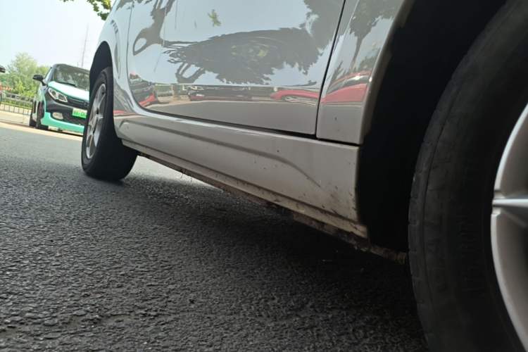 Used Roewe Clever 2022 311km QiQi BoBo Edition Right Side Sill