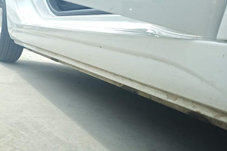 Used Roewe Clever 2022 311km QiQi BoBo Edition Right Side Sill