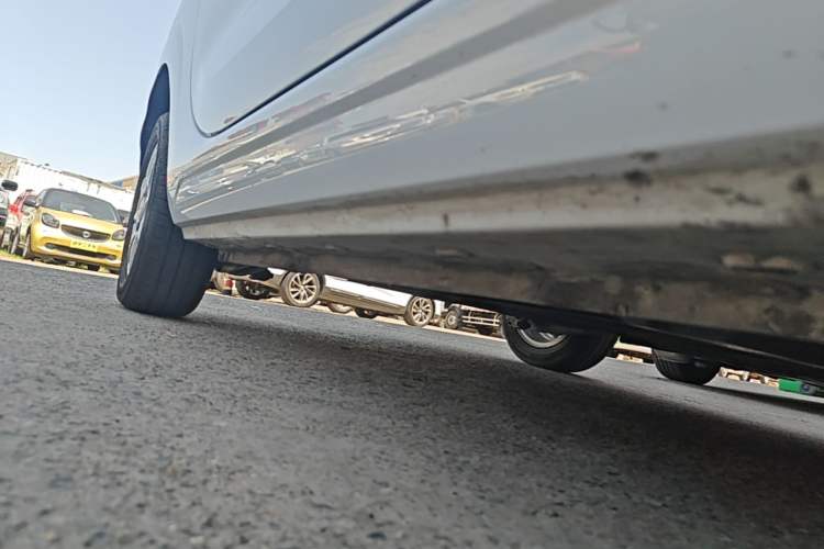 Used Roewe Clever 2022 311km QiQi BoBo Edition Right Side Sill