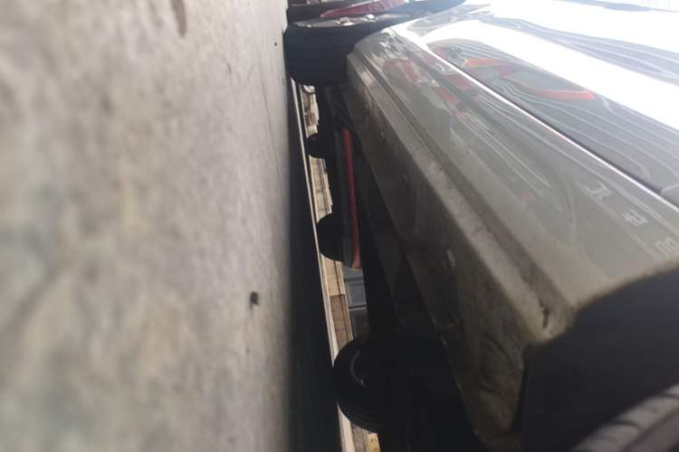 Used Roewe Clever 2022 311km QiQi BoBo Edition Right Side Sill