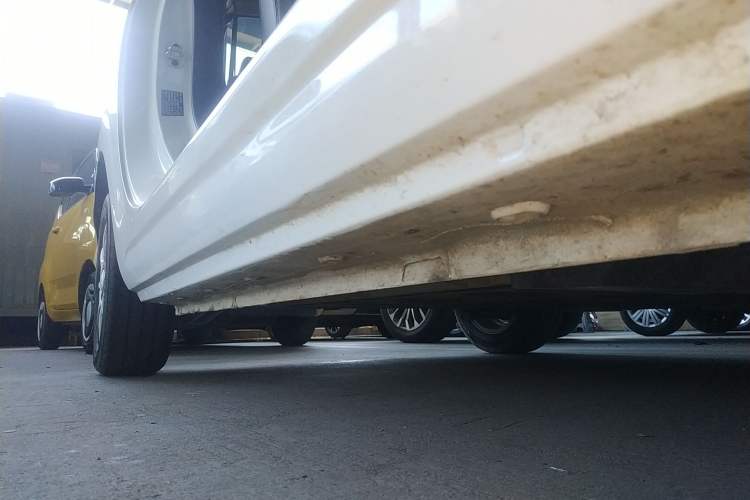 Used Roewe Clever 2022 311km QiQi BoBo Edition Right Side Sill