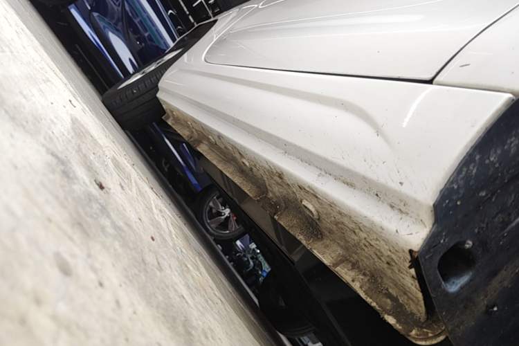 Used Roewe Clever 2022 311km QiQi BoBo Edition Right Side Sill