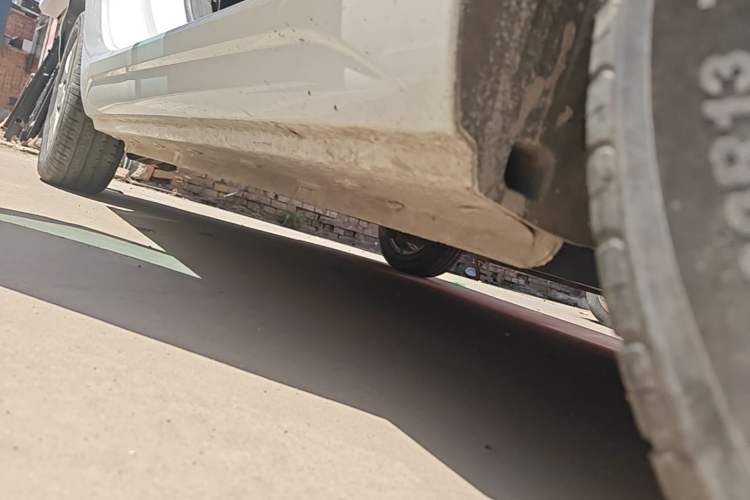 Used Roewe Clever 2022 311km QiQi BoBo Edition Right Side Sill