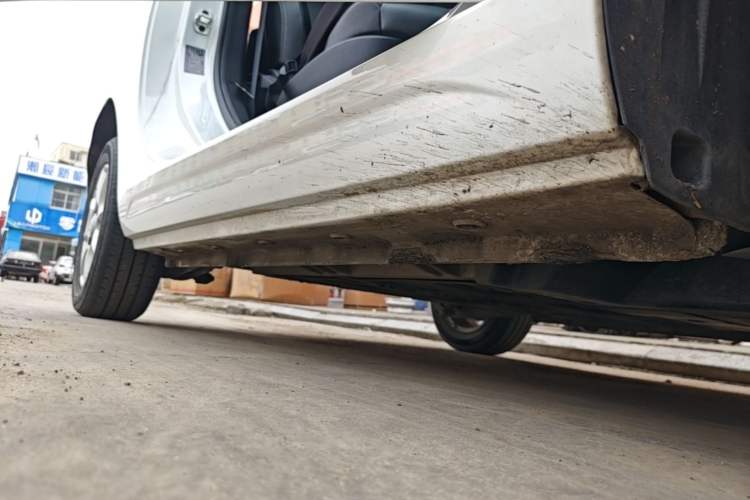 Used Roewe Clever 2022 311km QiQi BoBo Edition Right Side Sill