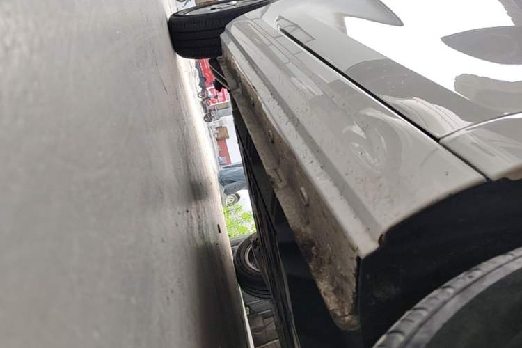 Used Roewe Clever 2022 311km QiQi BoBo Edition Right Side Sill