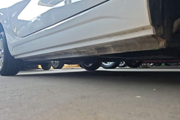 Used Roewe Clever 2022 311km QiQi BoBo Edition Right Side Sill