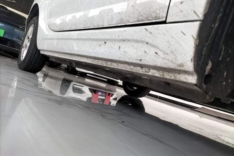Used Roewe Clever 2022 311km QiQi BoBo Edition Right Side Sill
