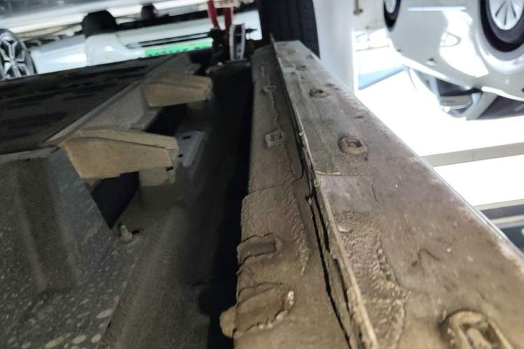 Used Roewe Clever 2022 311km QiQi BoBo Edition Right Side Sill