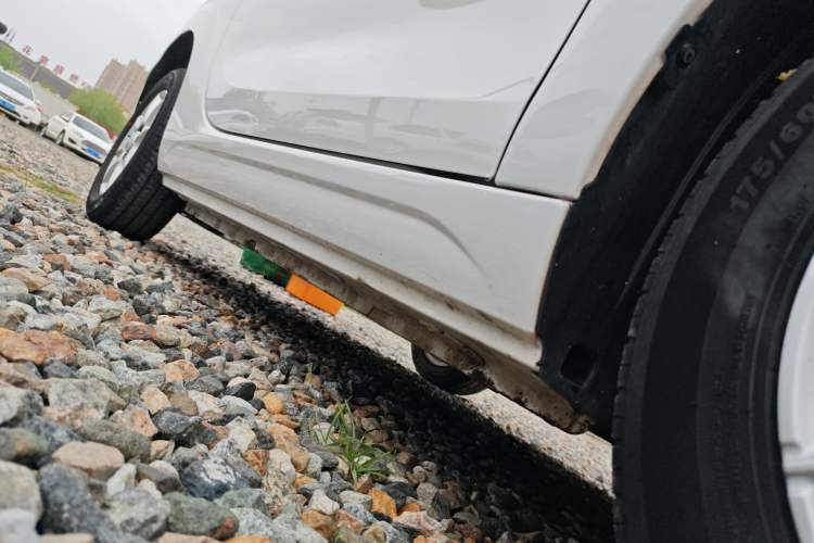 Used Roewe Clever 2022 311km QiQi BoBo Edition Right Side Sill