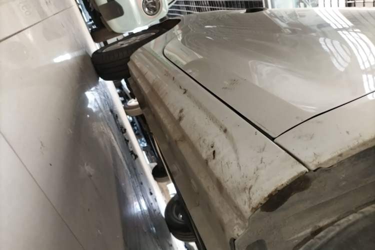 Used Roewe Clever 2022 311km QiQi BoBo Edition Right Side Sill