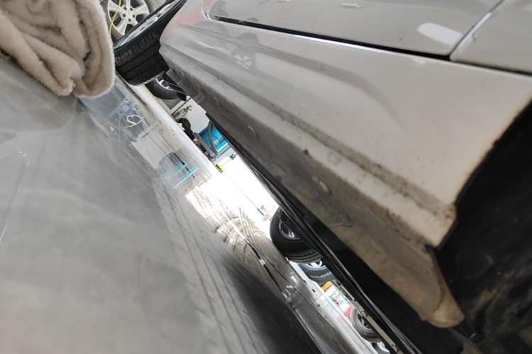Used Roewe Clever 2022 311km QiQi BoBo Edition Right Side Sill