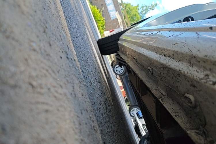 Used Roewe Clever 2022 311km QiQi BoBo Edition Right Side Sill