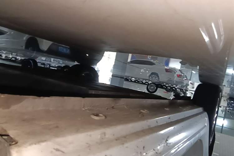 Used Roewe Clever 2022 311km QiQi BoBo Edition Right Side Sill