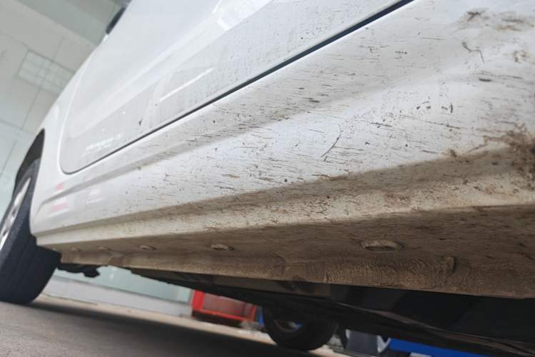 Used Roewe Clever 2022 311km QiQi BoBo Edition Right Side Sill