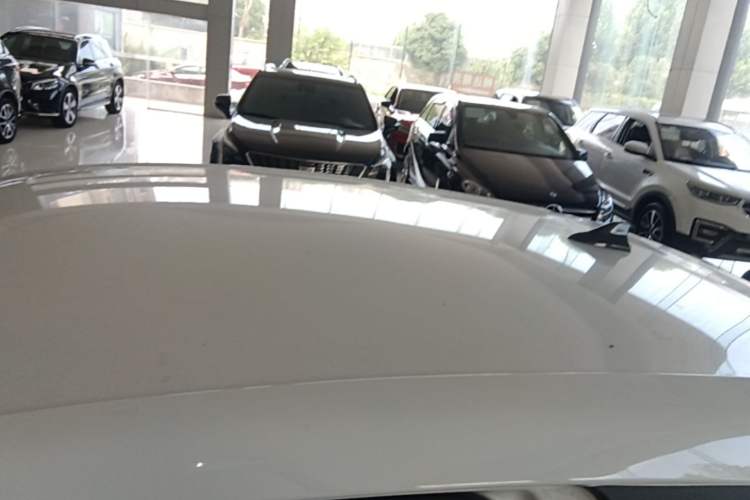 Used Roewe Clever 2022 311km QiQi BoBo Edition Roof