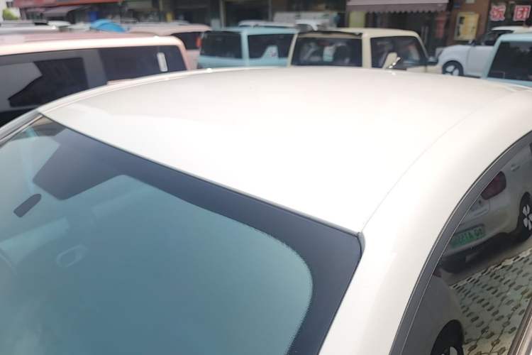 Used Roewe Clever 2022 311km QiQi BoBo Edition Roof
