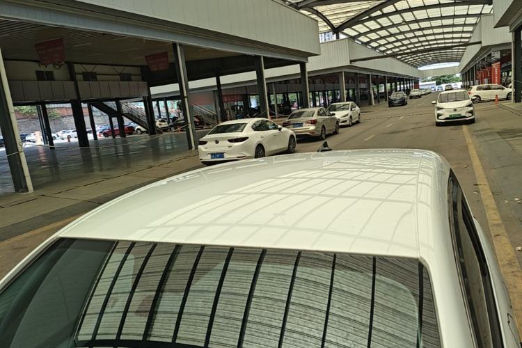 Used Roewe Clever 2022 311km QiQi BoBo Edition Roof