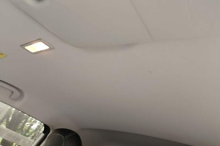 Used Roewe Clever 2022 311km QiQi BoBo Edition Roof