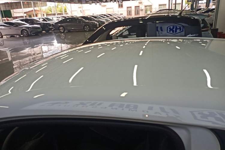 Used Roewe Clever 2022 311km QiQi BoBo Edition Roof