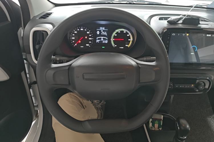Used Roewe Clever 2022 311km QiQi BoBo Edition Steering Wheel