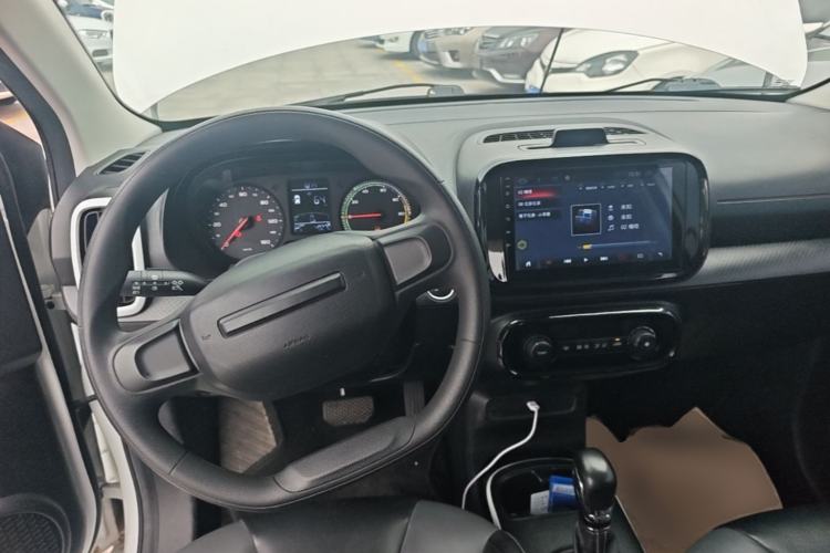 Used Roewe Clever 2022 311km QiQi BoBo Edition Steering Wheel