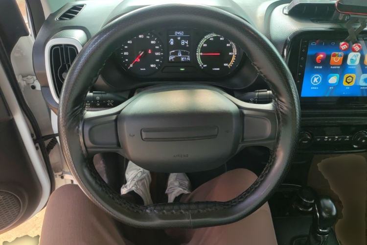 Used Roewe Clever 2022 311km QiQi BoBo Edition Steering Wheel