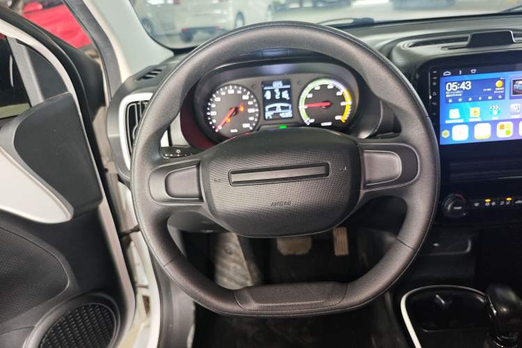 Used Roewe Clever 2022 311km QiQi BoBo Edition Steering Wheel
