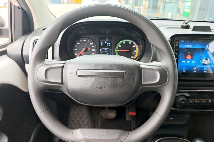 Used Roewe Clever 2022 311km QiQi BoBo Edition Steering Wheel