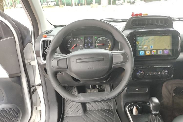 Used Roewe Clever 2022 311km QiQi BoBo Edition Steering Wheel