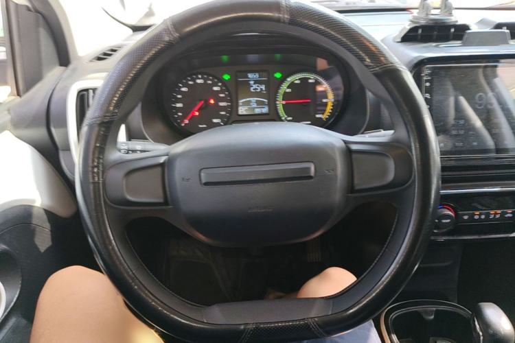 Used Roewe Clever 2022 311km QiQi BoBo Edition Steering Wheel