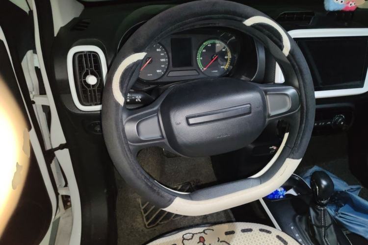 Used Roewe Clever 2022 311km QiQi BoBo Edition Steering Wheel
