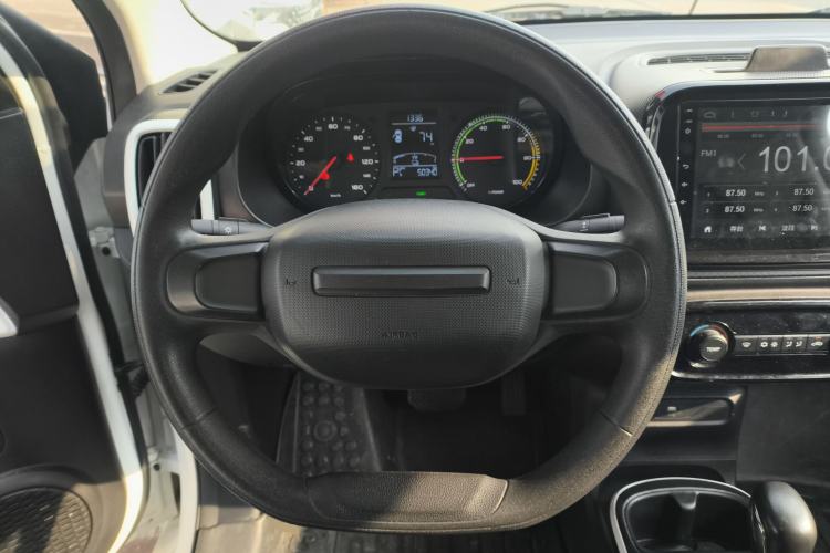 Used Roewe Clever 2022 311km QiQi BoBo Edition Steering Wheel