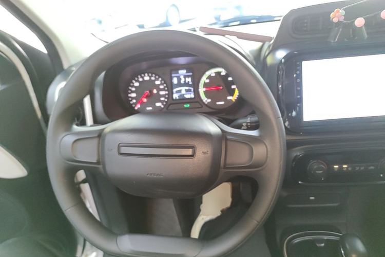 Used Roewe Clever 2022 311km QiQi BoBo Edition Steering Wheel