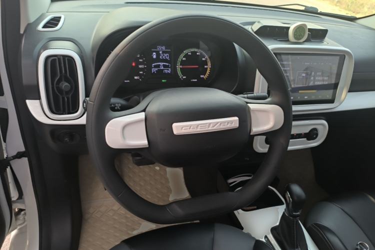 Used Roewe Clever 2022 311km QiQi BoBo Edition Steering Wheel