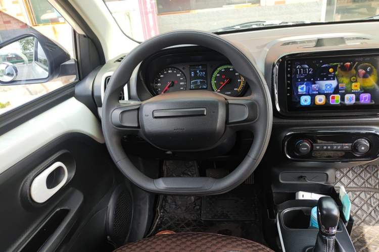 Used Roewe Clever 2022 311km QiQi BoBo Edition Steering Wheel