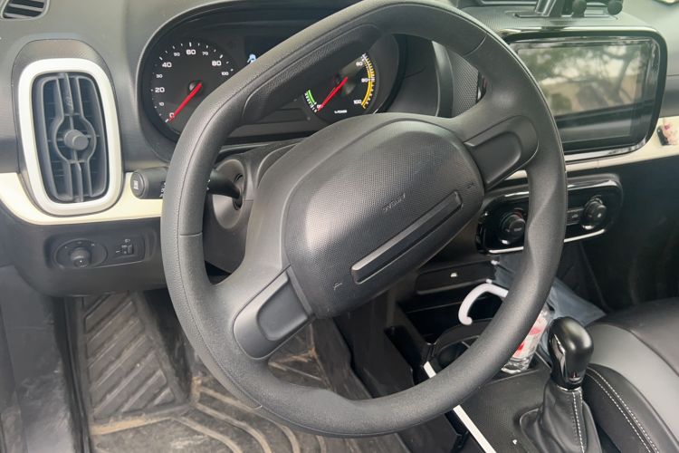 Used Roewe Clever 2022 311km QiQi BoBo Edition Steering Wheel