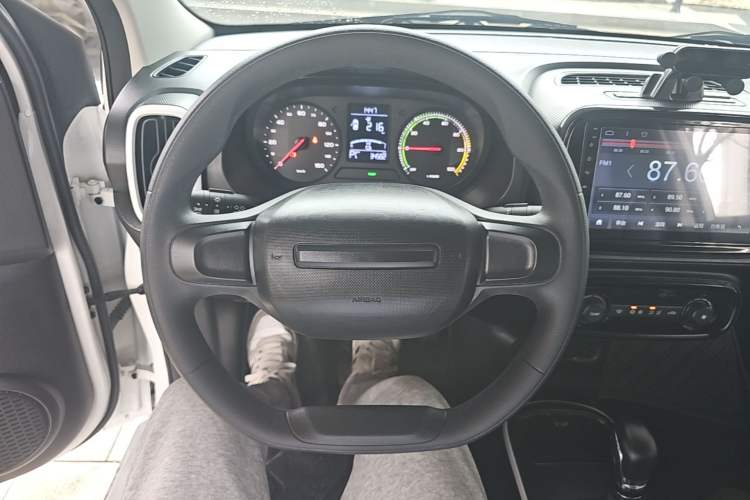 Used Roewe Clever 2022 311km QiQi BoBo Edition Steering Wheel