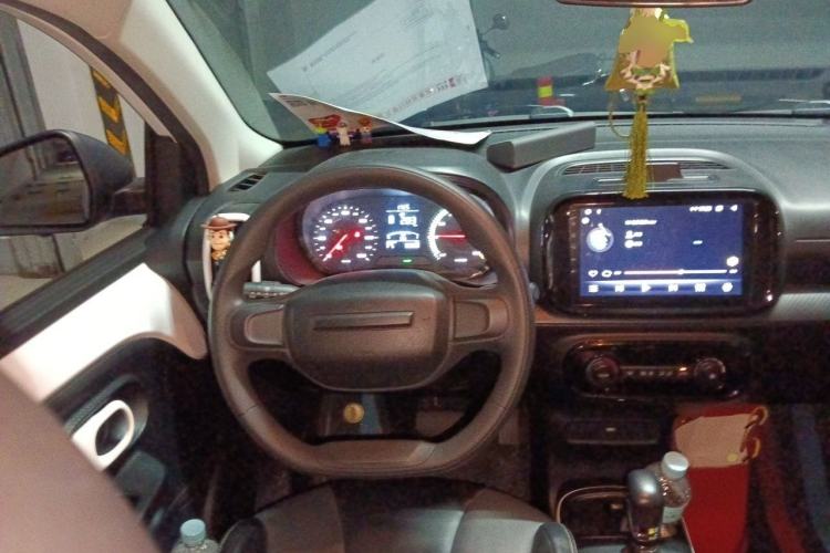 Used Roewe Clever 2022 311km QiQi BoBo Edition Steering Wheel