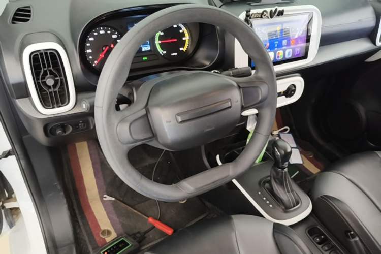 Used Roewe Clever 2022 311km QiQi BoBo Edition Steering Wheel