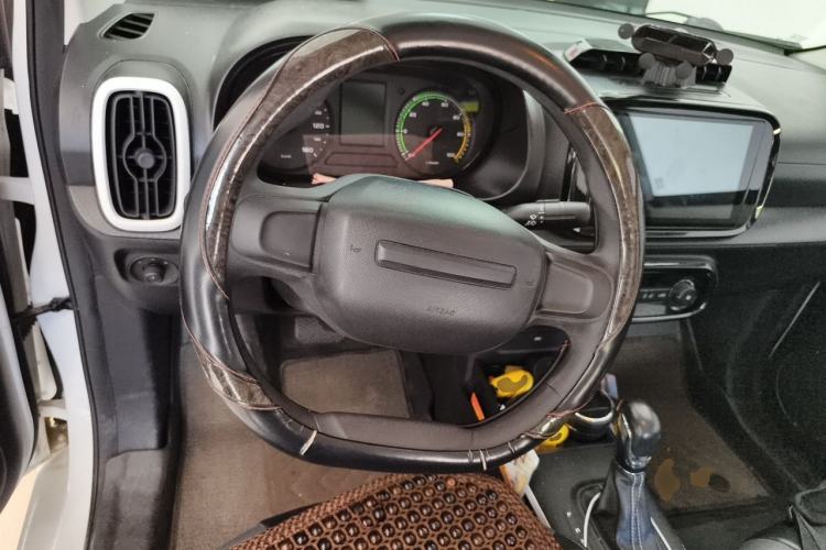 Used Roewe Clever 2022 311km QiQi BoBo Edition Steering Wheel