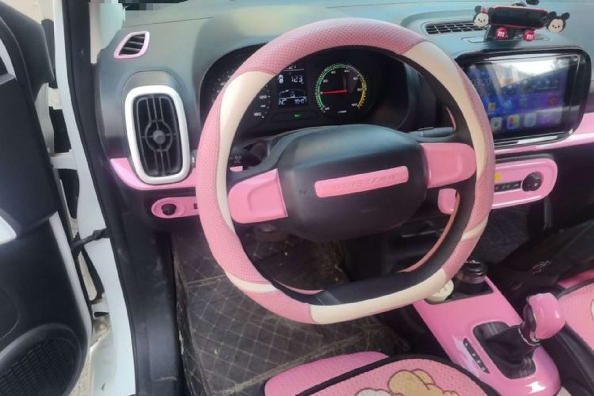 Used Roewe Clever 2022 311km QiQi BoBo Edition Steering Wheel