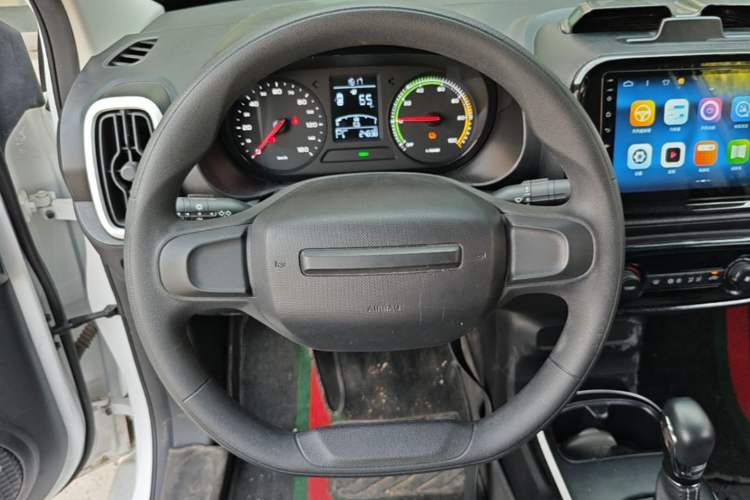 Used Roewe Clever 2022 311km QiQi BoBo Edition Steering Wheel