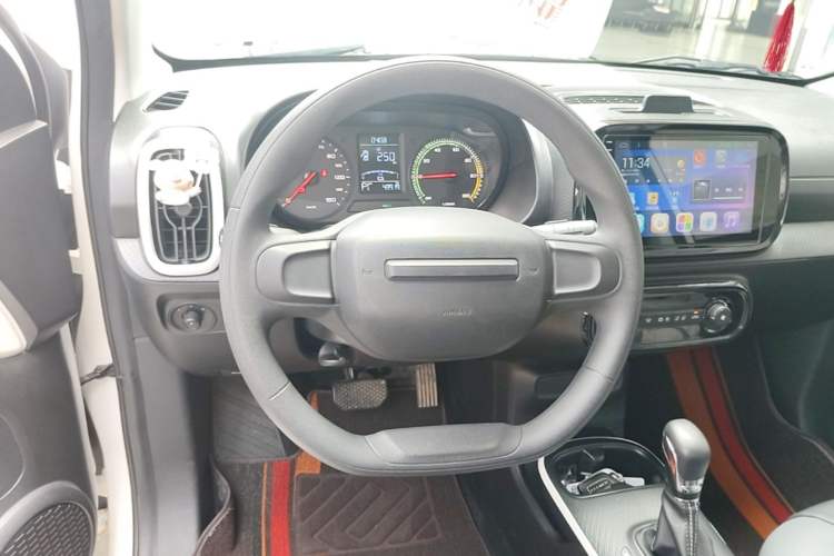 Used Roewe Clever 2022 311km QiQi BoBo Edition Steering Wheel