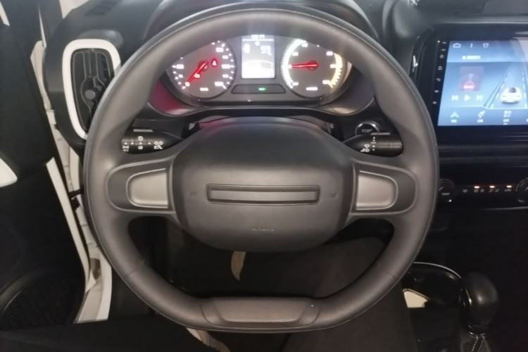 Used Roewe Clever 2022 311km QiQi BoBo Edition Steering Wheel