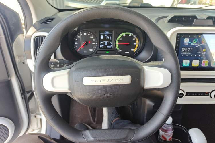 Used Roewe Clever 2022 311km QiQi BoBo Edition Steering Wheel