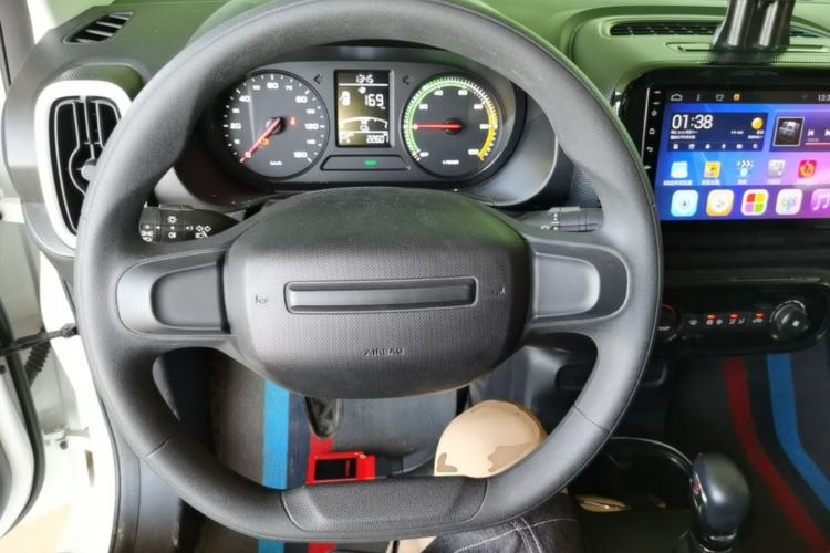 Used Roewe Clever 2022 311km QiQi BoBo Edition Steering Wheel